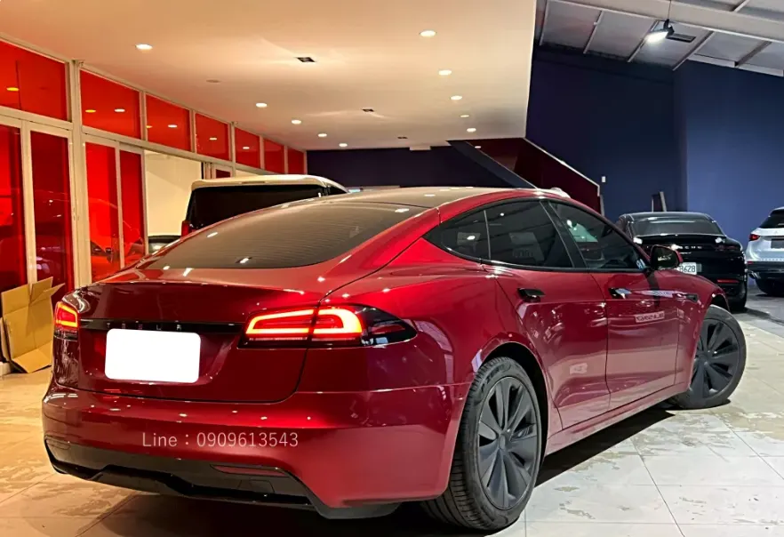 Tesla Model S LR 照片 1