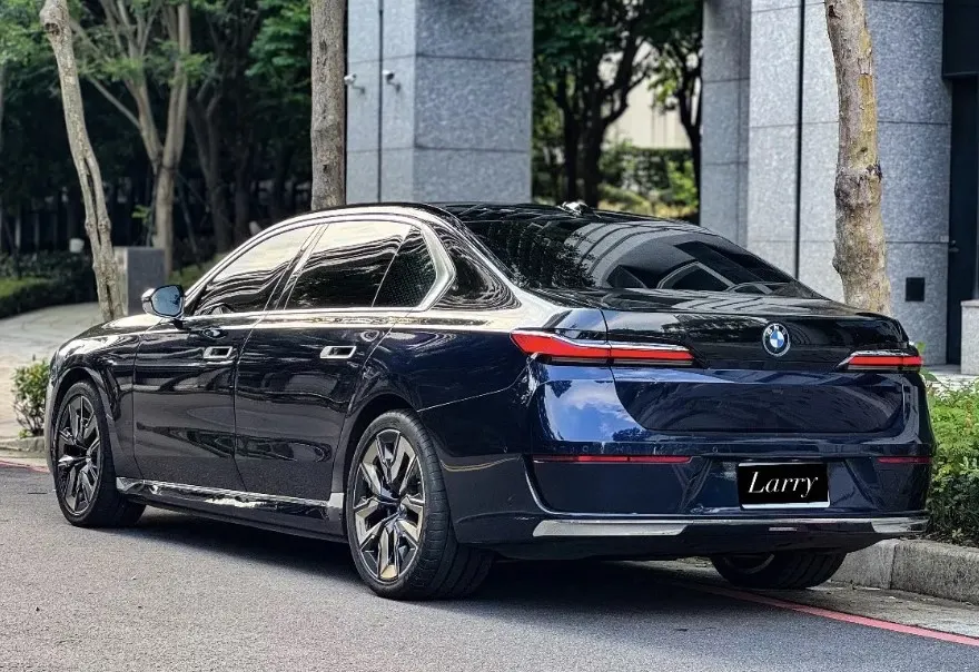 BMW i7 xDrive60 Excellence 照片 1