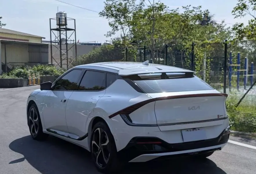 Kia EV6 GT-Line E-AWD增程版