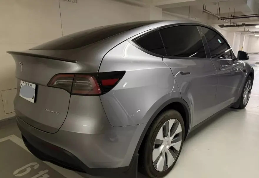 Tesla Model Y Long Range