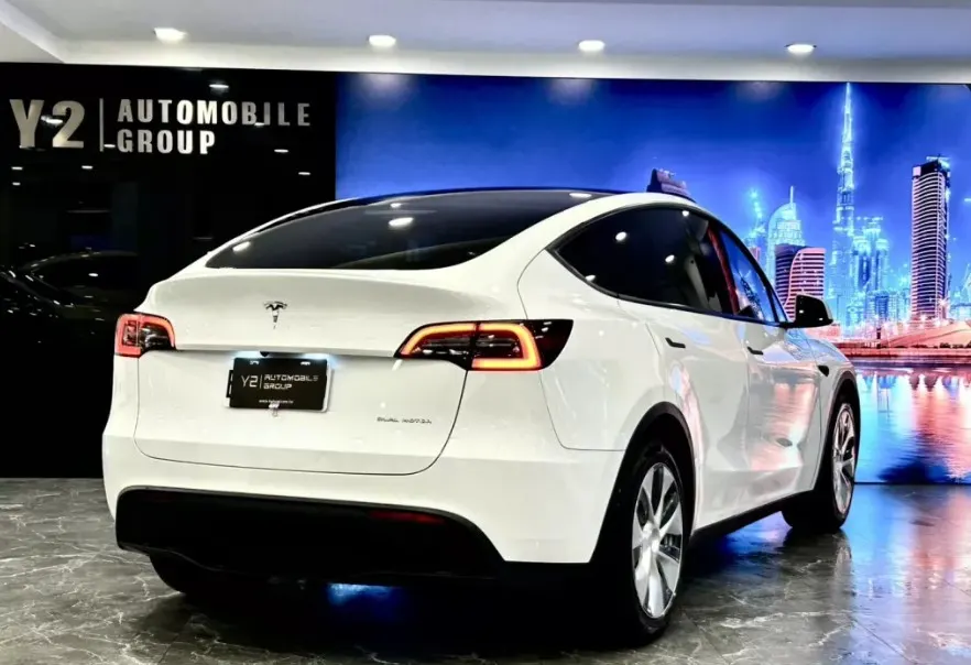 Tesla Model Y Long Range