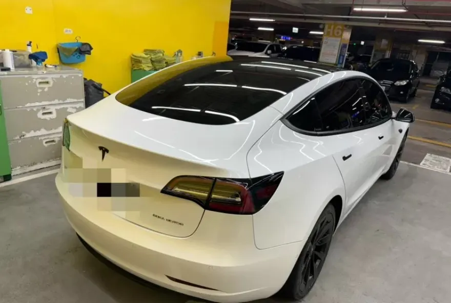 Tesla Model 3 LR