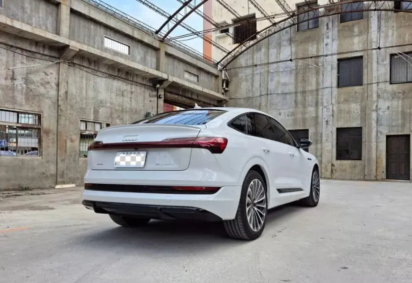 Audi e-tron Sportback 55 quattro S line運動版