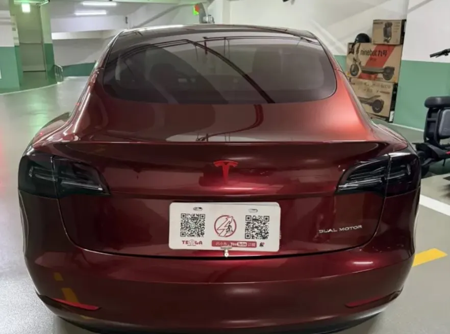 Tesla Model 3 Long Range 照片 1