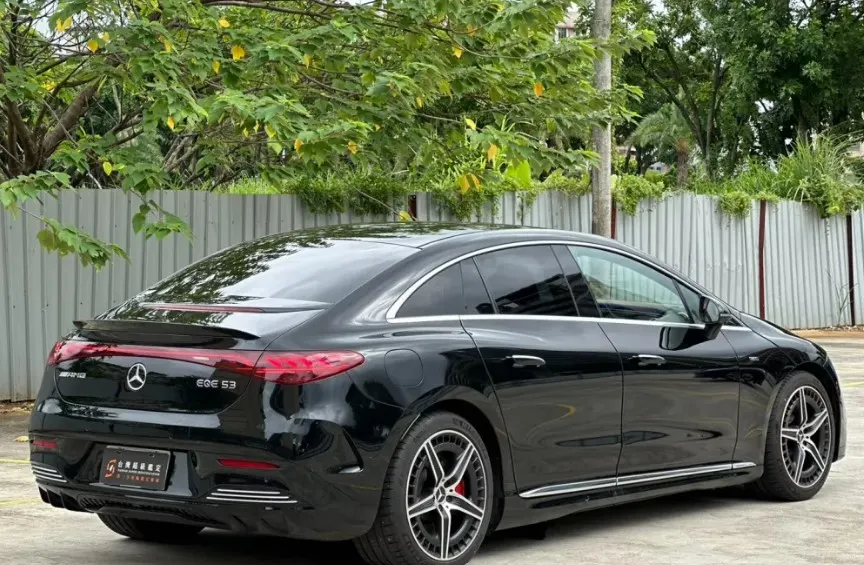 M-Benz EQE 53 AMG 4matic+