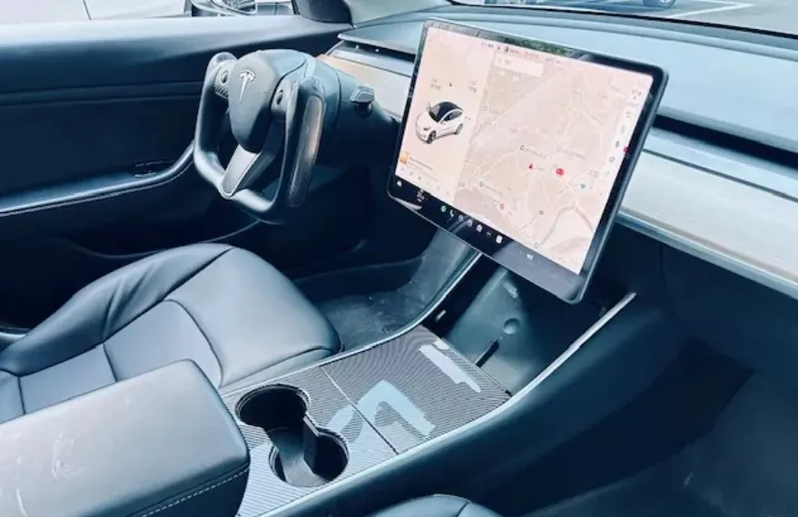 Tesla Model 3 Long Range 照片 1