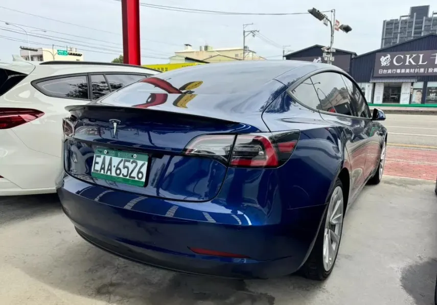 Tesla Model 3 Long Range