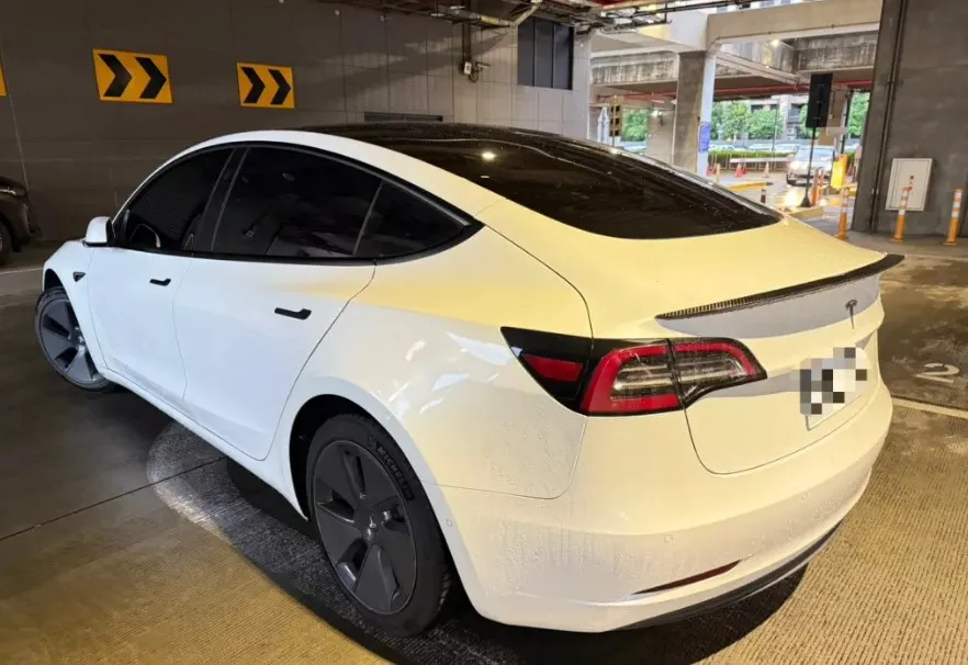 Tesla Model 3 Standard Range Plus