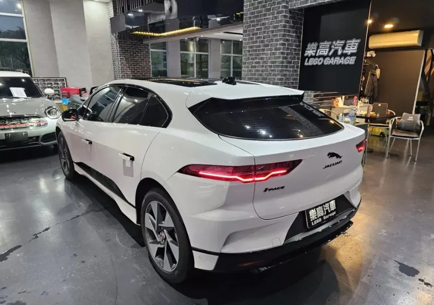 Jaguar I-Pace EV400 S 黑魂進階版 照片 1