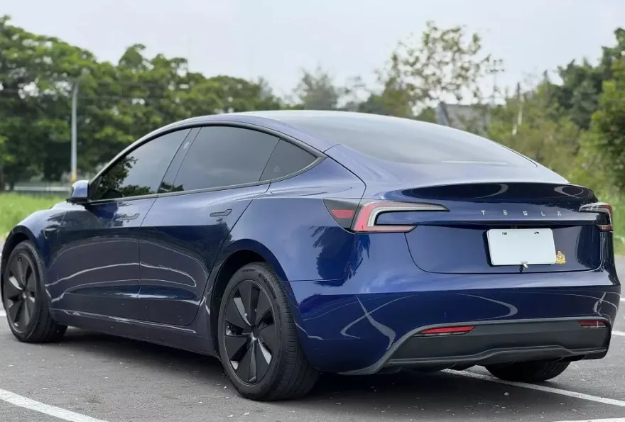 Tesla Model 3 Standard Range Plus