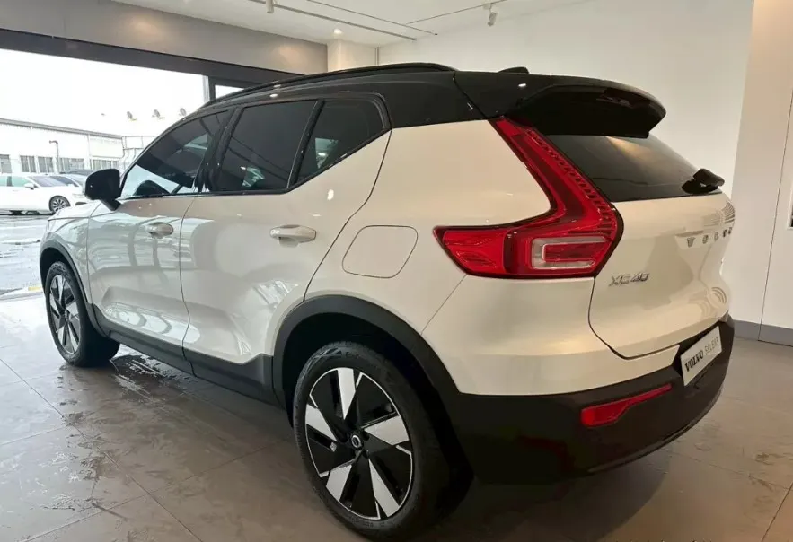 Volvo XC40 Recharge Ultimate Twin motor 照片 1