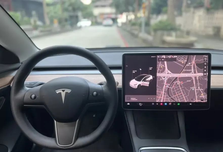 Tesla Model 3 Standard Range Plus