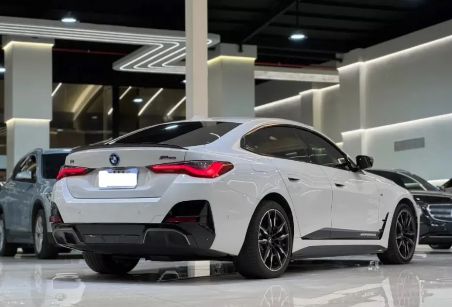 BMW i4 M50
