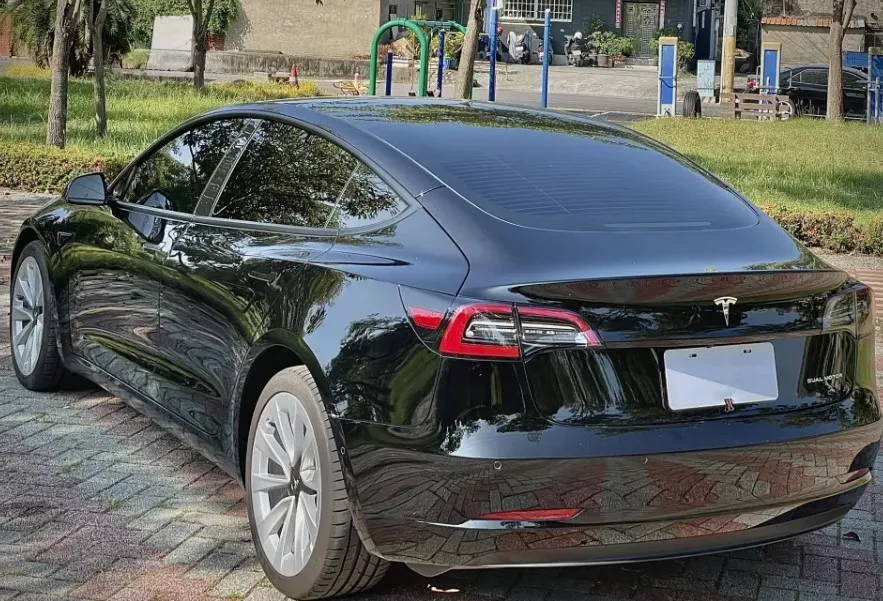 Tesla Model 3 Long Range