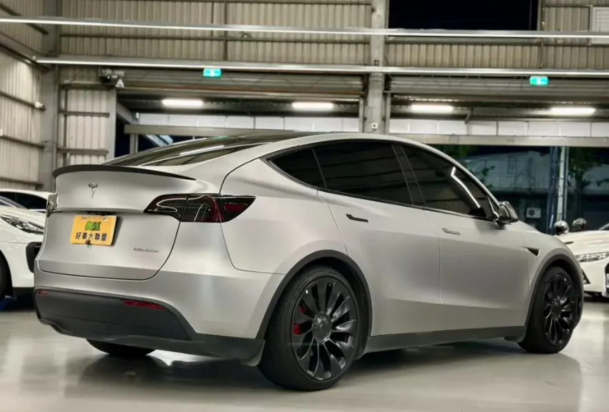 Tesla Model Y Performance