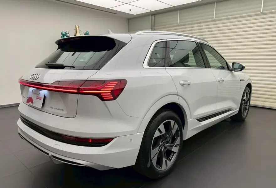 Audi e-tron 55 quattro S line