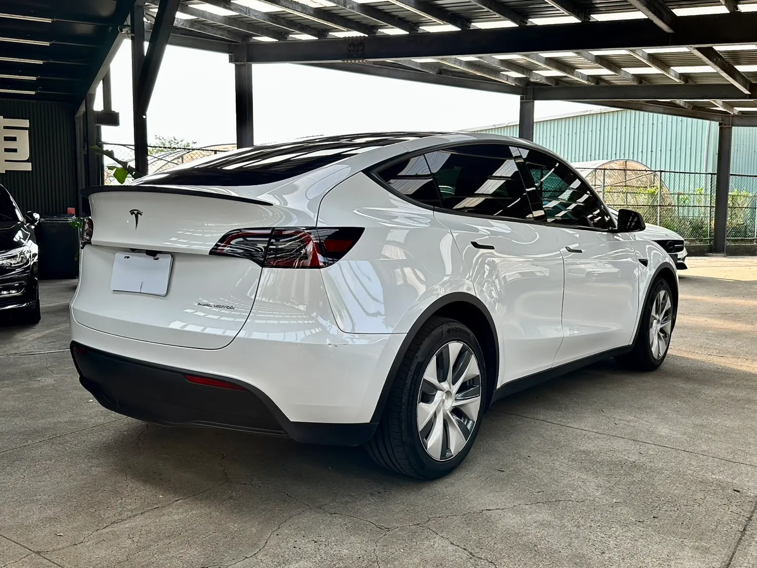 Tesla Model Y LR 照片 1