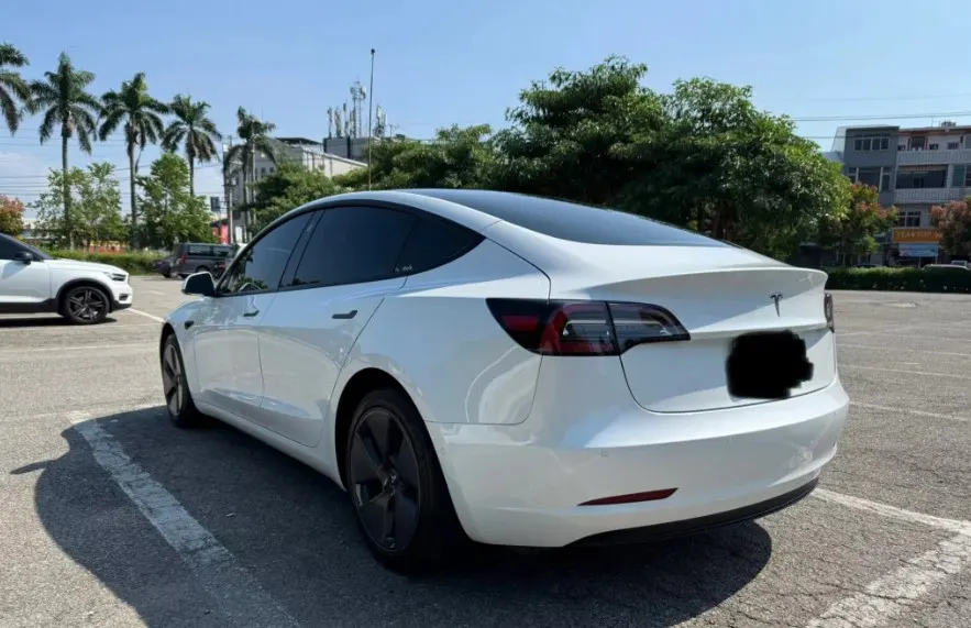 Tesla Model 3 Standard Range Plus