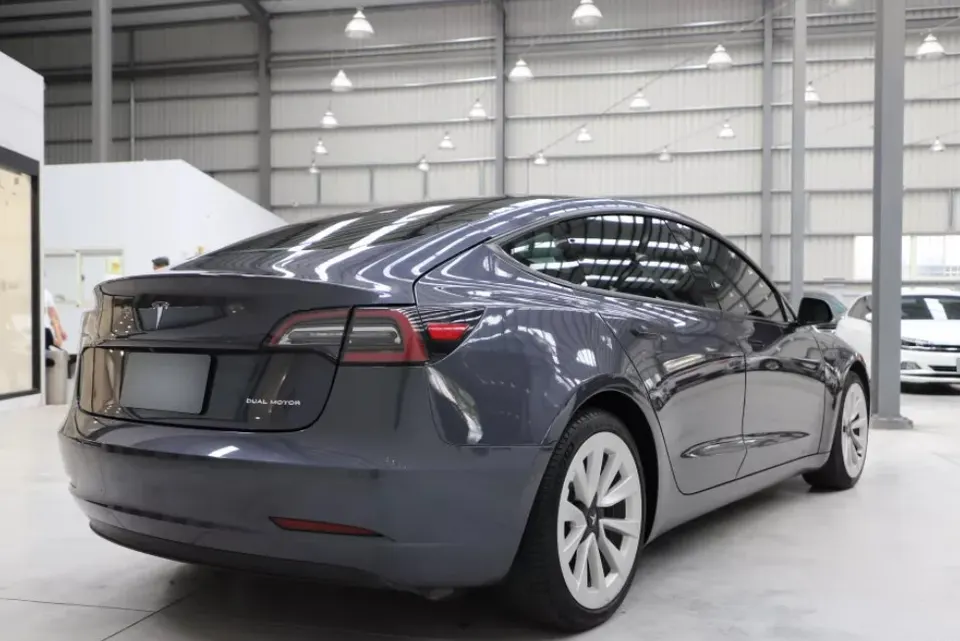 Tesla Model 3 Long Range