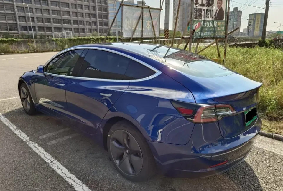 Tesla Model 3 Standard Range Plus