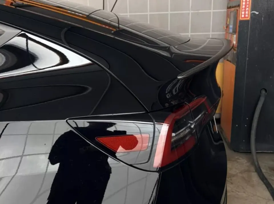 Tesla Model Y Long Range