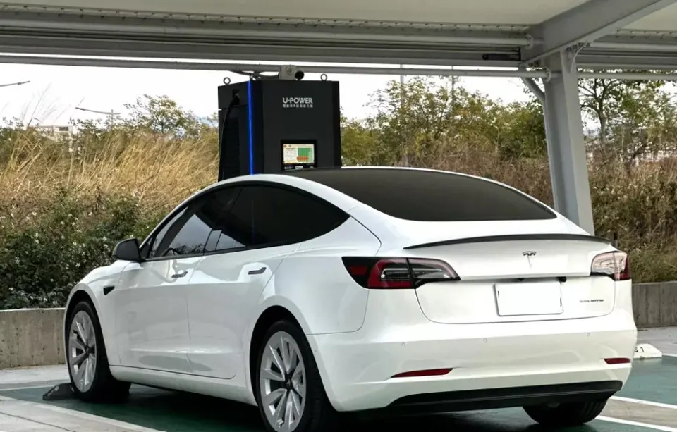 Tesla Model 3 Long Range