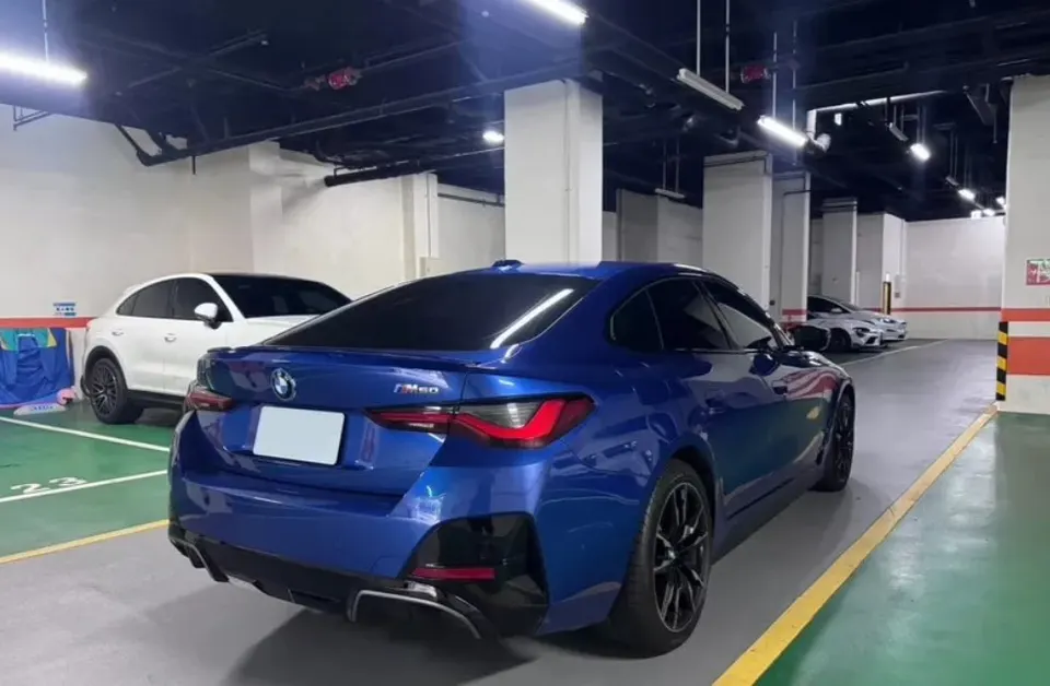 BMW i4 M50