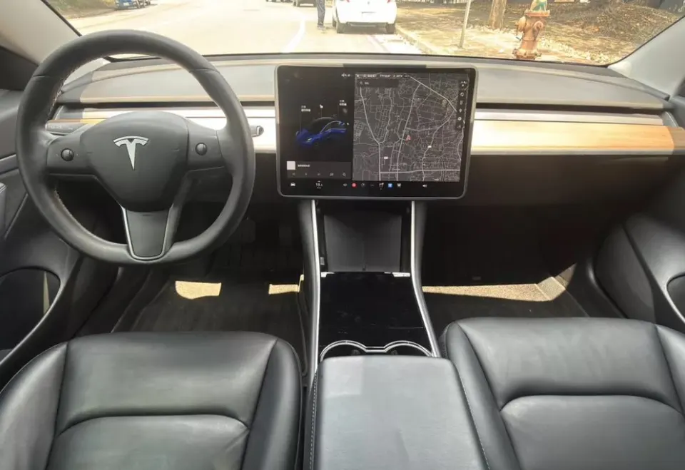 Tesla Model 3 Standard Range Plus
