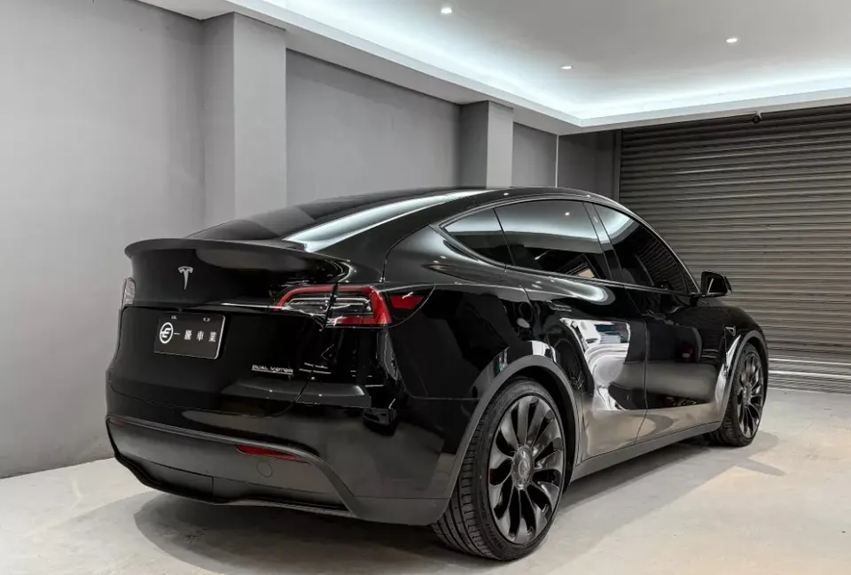 Tesla Model Y Performance