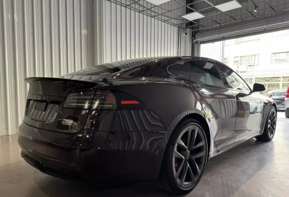 Tesla Model S Plaid 照片 1