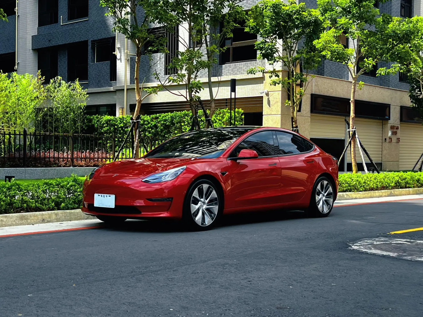 Tesla Model 3 performance FSD 照片 1
