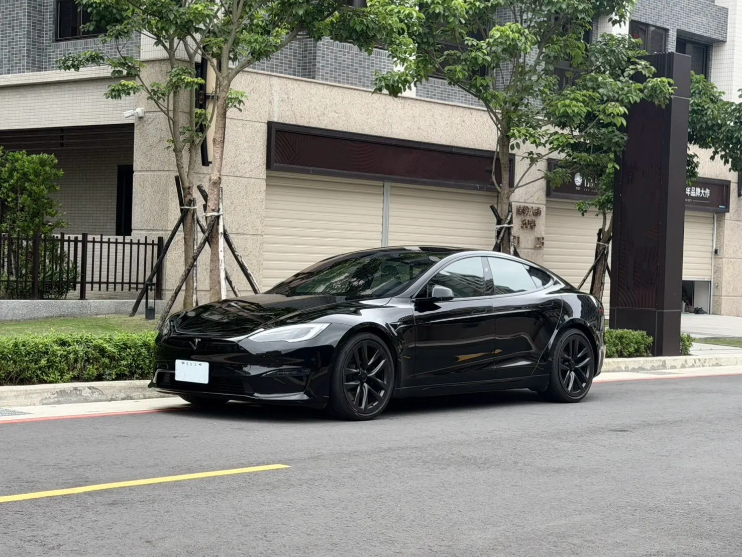 2023 Model S LR EAP 白內裝 照片 1