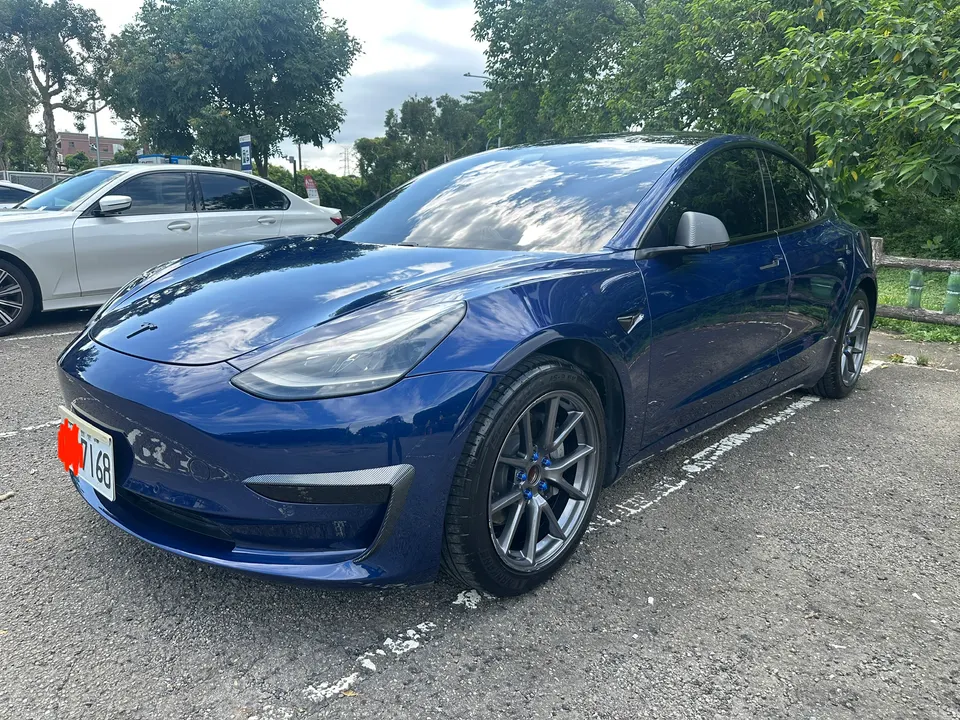 TESLA MODEL3 SR