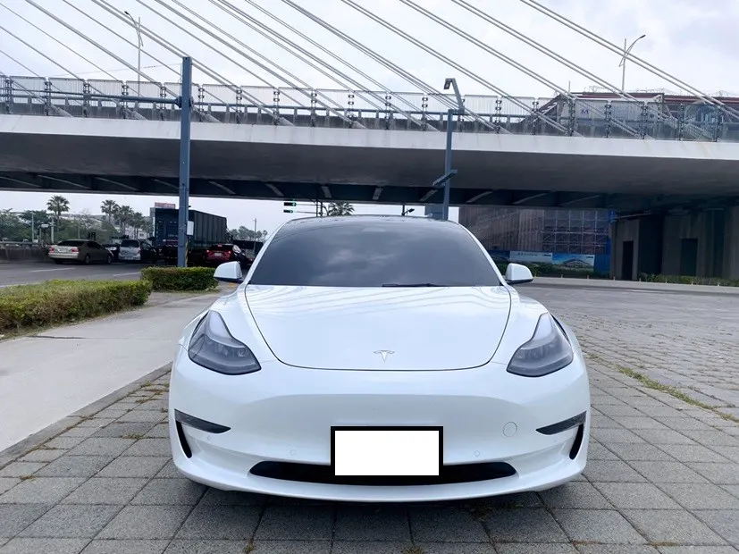 2022 Tesla Model 3 Long Range EAP 白內裝 照片 1