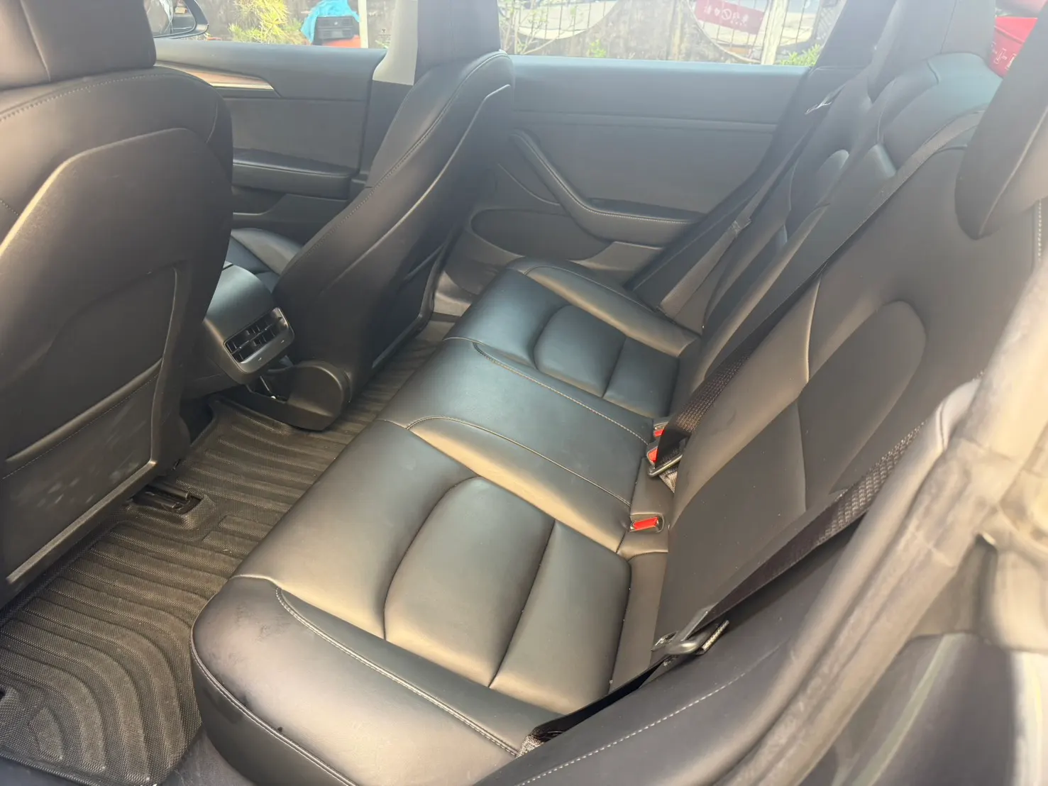 2022 MODEL3 SR LFP 照片 1