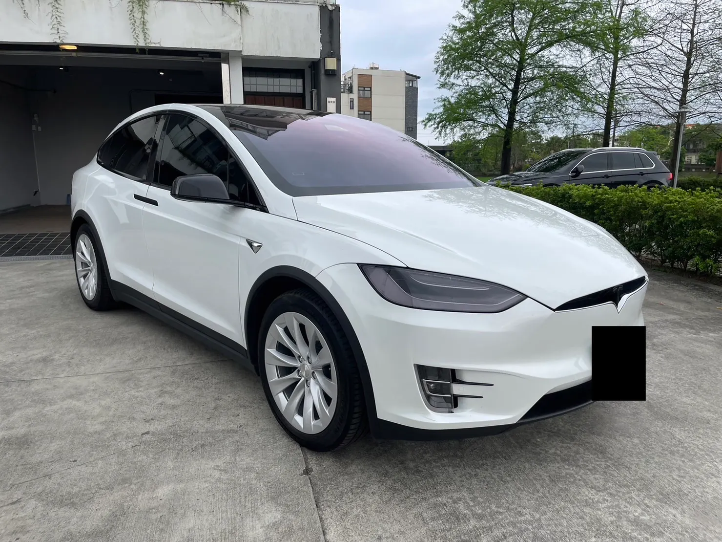 Tesla Model X LR 照片 1