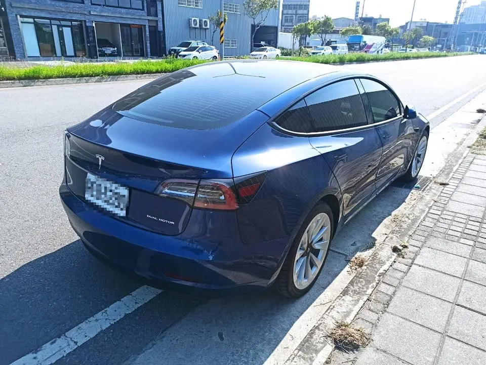 Tesla Model 3 LR