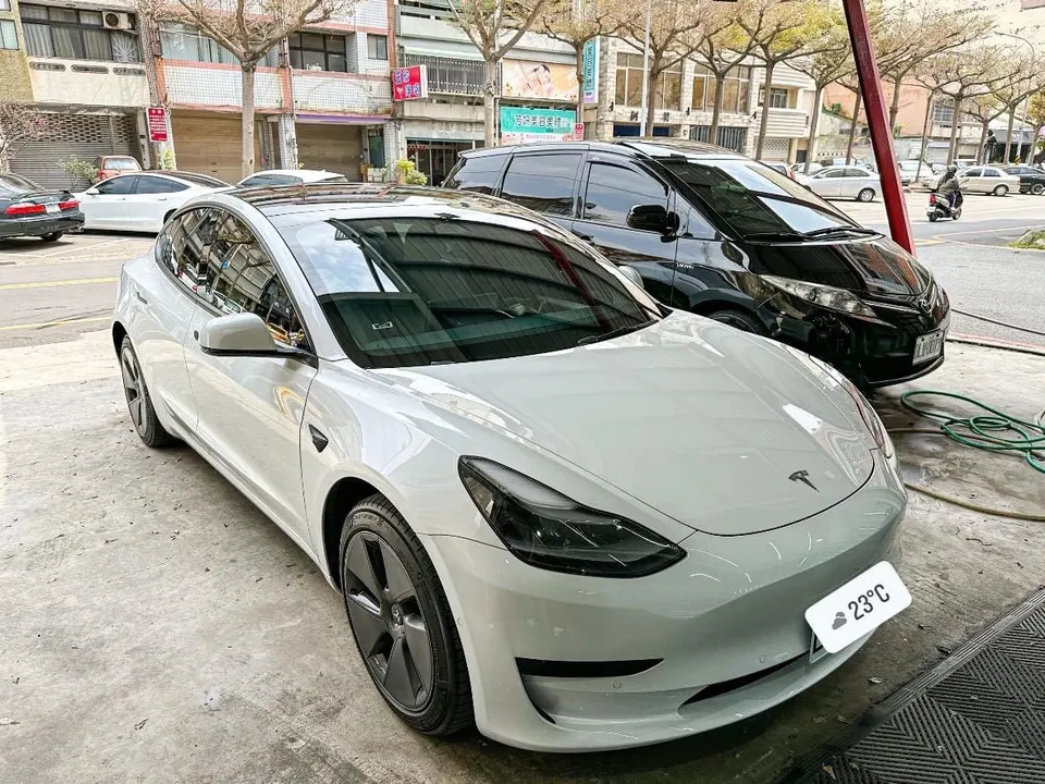 Tesla Model3 LFP