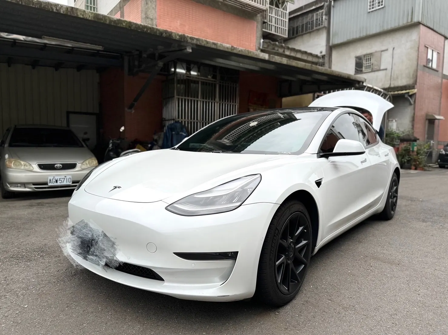 Tesla Model 3 LR 照片 1
