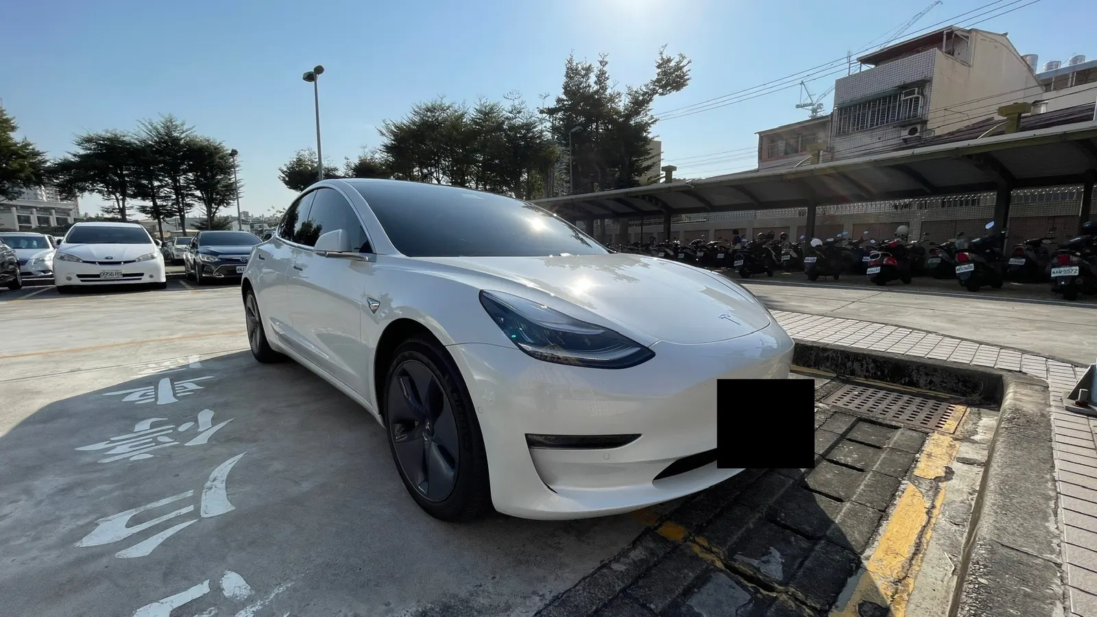 Tesla Model 3 LR 照片 1