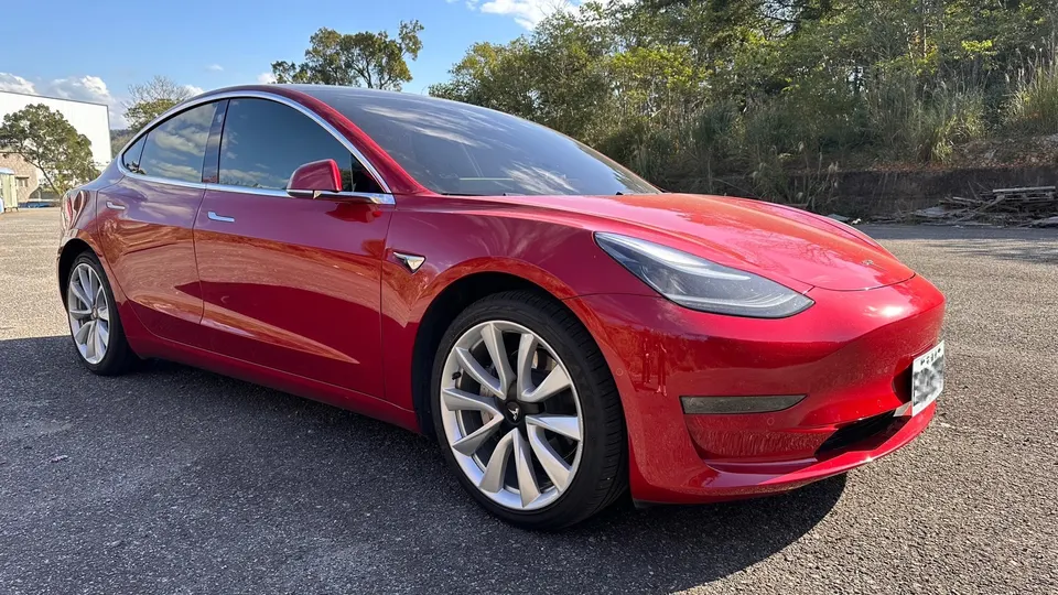 Tesla Model 3 LR