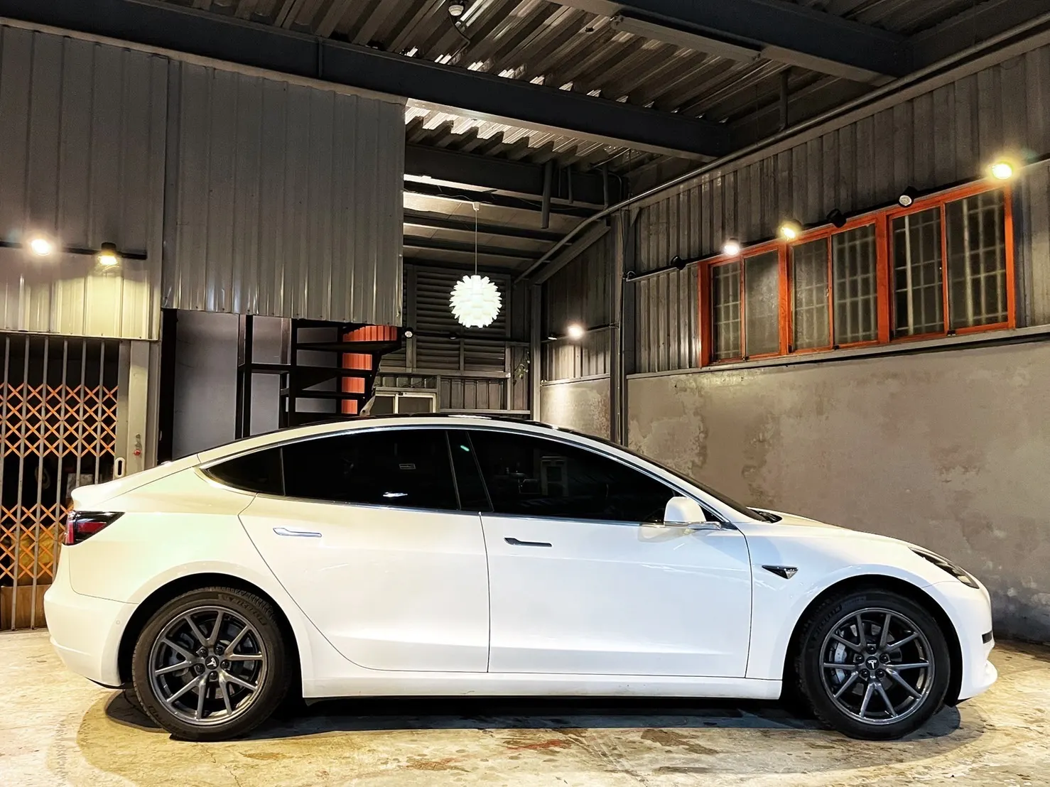 Tesla Model 3 LR 照片 1