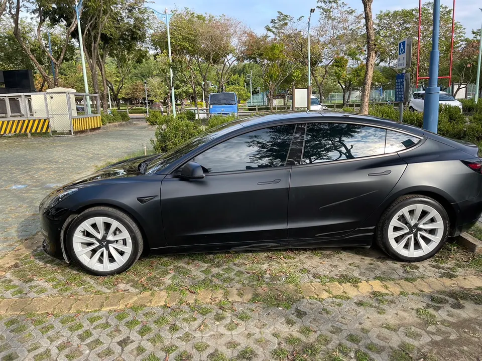 Tesla Model 3 LR