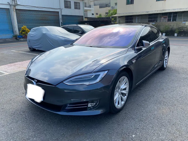 Tesla Model S 100D