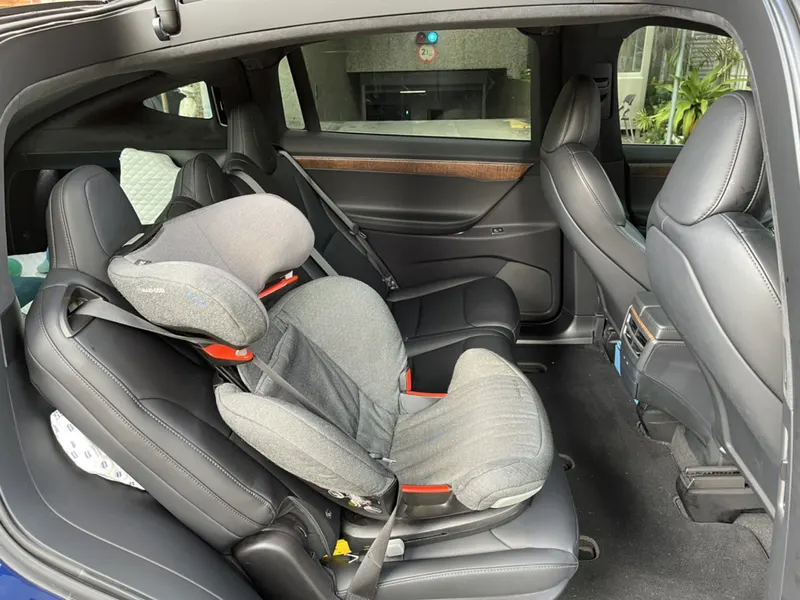 Tesla Model X LR 照片 1