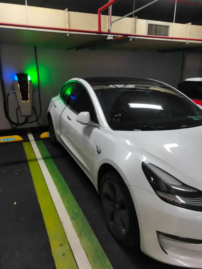Tesla Model 3 LR