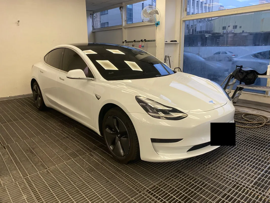 Tesla Model 3 SR+ 照片 1