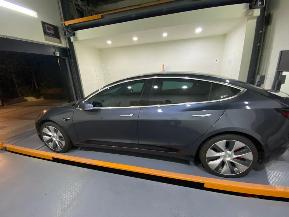 Tesla Model 3 Performance