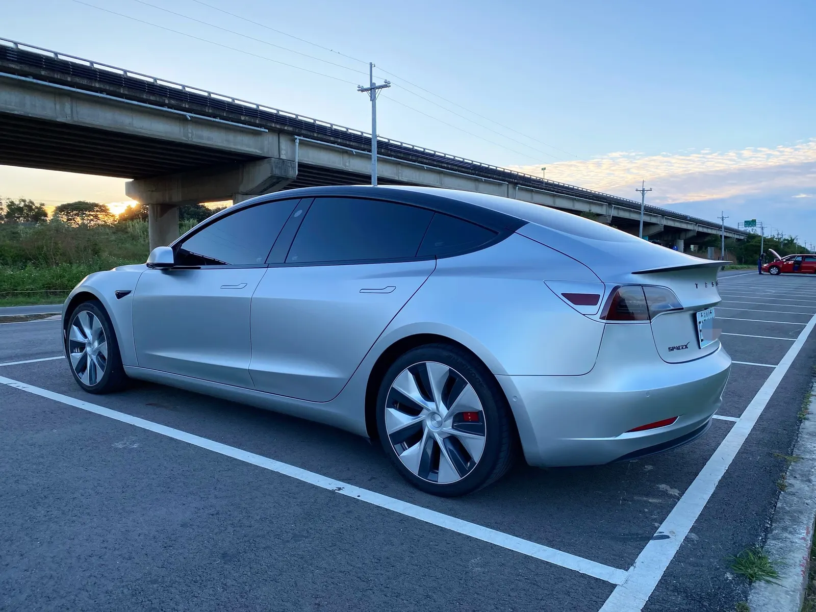 Tesla Model 3 Performance 照片 1