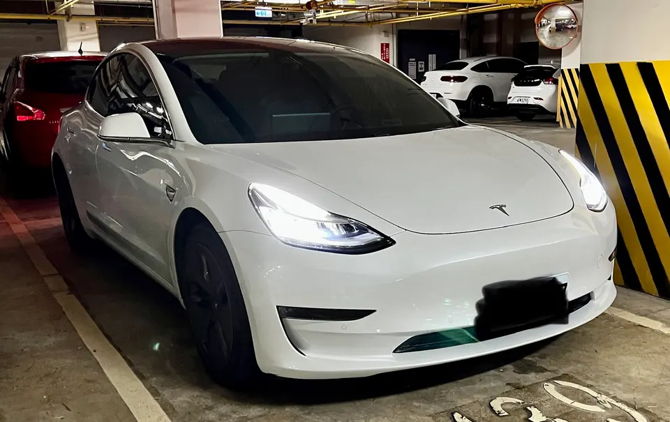 Tesla Model 3 LR
